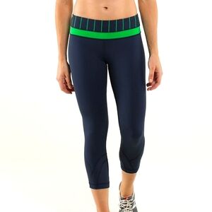 Lululemon • Run: Inspire Crop II in Inkwell / Slalom Stripe Inkwell / Green Bean